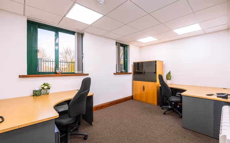 Beza Road, West Yorkshire, 4 DESKS Beza Road, West Yorkshire image 1