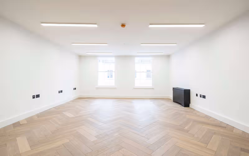 30 Berwick Street, Greater London image 1