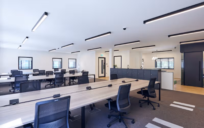 17 Aldermanbury Square, London, 36 DESKS 17 Aldermanbury Square, London image 1