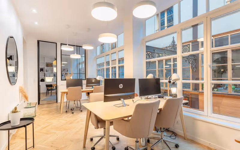 5 Pass Du Grand Cerf, Paris, 8 DESKS 5 Pass Du Grand Cerf, Paris image 1