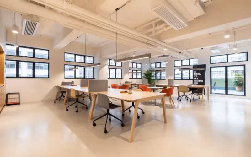 1501 Main St, Columbia, 50 DESKS 1501 Main St, Columbia image 1