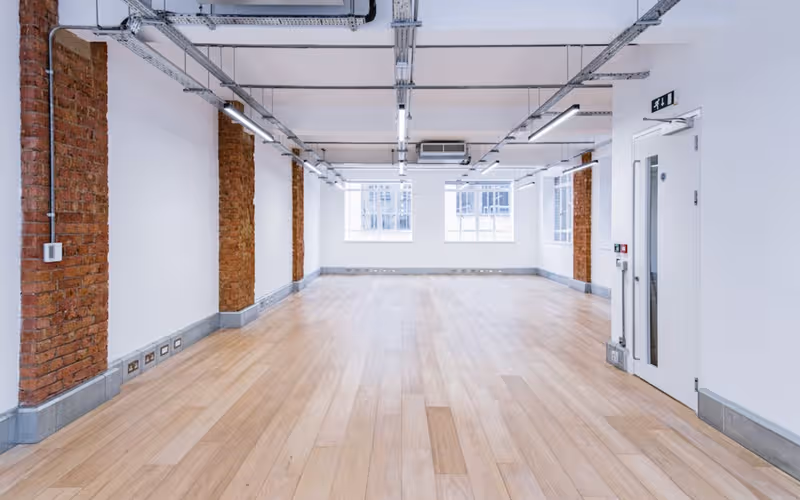 9-10 Great Sutton Street, Clerkenwell, 18 DESKS 9-10 Great Sutton Street, Clerkenwell image 1