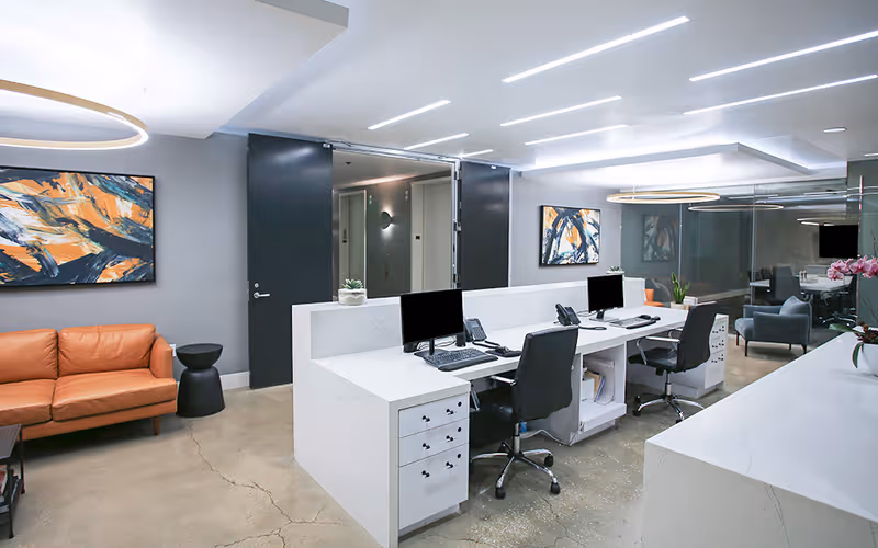 2600 W Olive Ave, Burbank, 5 DESKS 2600 W Olive Ave, Burbank image 1