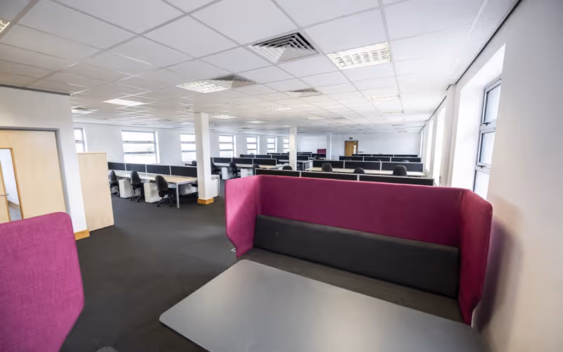 Pioneer Business Park North Road, Ellesmere Port, 12 DESKS Pioneer Business Park North Road, Ellesmere Port image 1