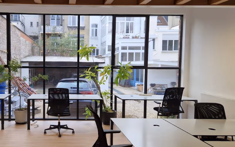 60 Gd Rue Au Bois, Schaerbeek, 10 DESKS 60 Gd Rue Au Bois, Schaerbeek image 1
