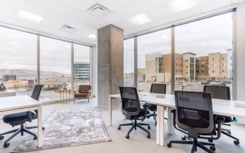 750 E Main St, Stamford, 50 DESKS 750 E Main St, Stamford image 1