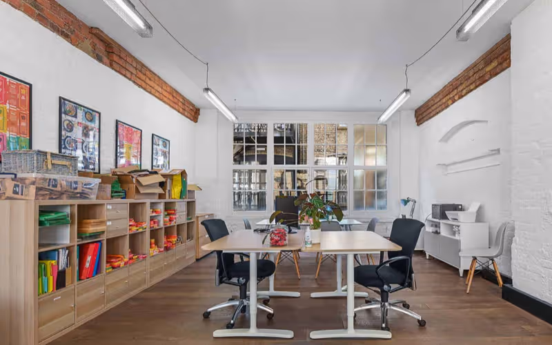 100-106 Leonard Street, London, 25 DESKS 100-106 Leonard Street, London image 1