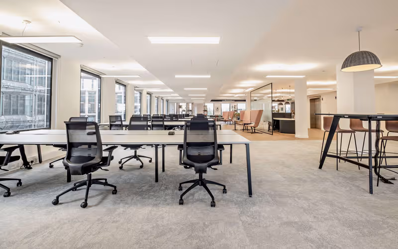 10-15 Queen St, London, 48 DESKS 10-15 Queen St, London image 1
