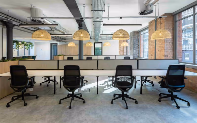 80 Middlesex St, London, 35 DESKS 80 Middlesex St, London image 1