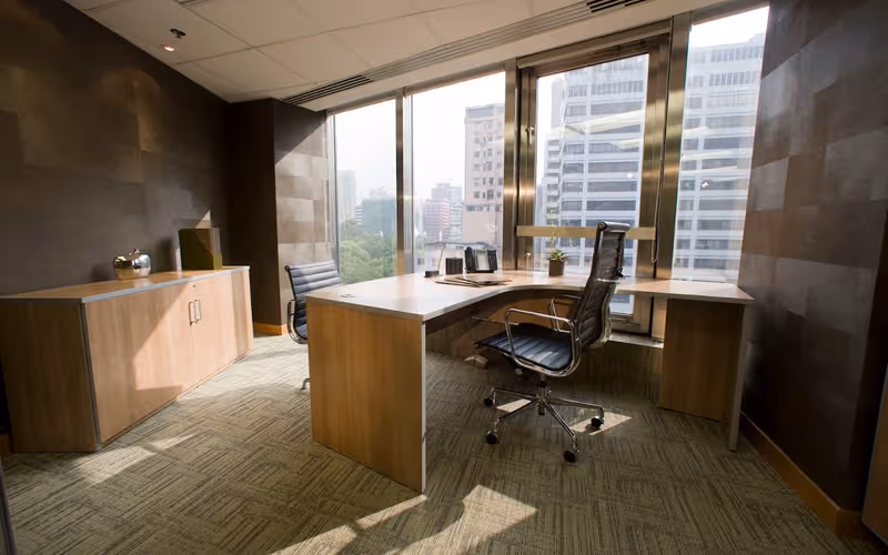 30 Canton Road, Tsim Sha Tsui, 5 DESKS 30 Canton Road, Tsim Sha Tsui image 1