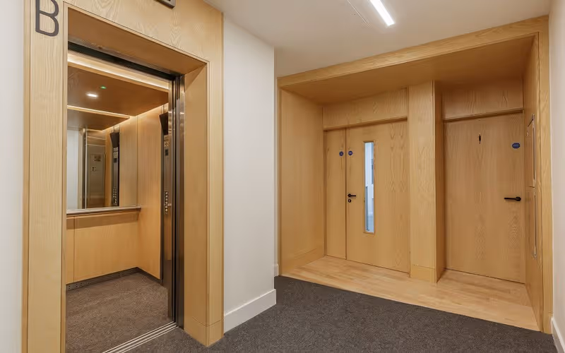 39 Saint Vincent Place, Glasgow City, 6 DESKS 39 Saint Vincent Place, Glasgow City image 1