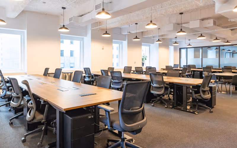 666 3rd Avenue, New York, 53 DESKS 666 3rd Avenue, New York image 1