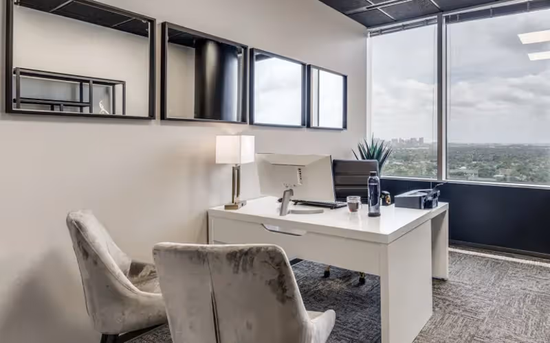 2325 E Camelback Rd, Phoenix, 12 DESKS 2325 E Camelback Rd, Phoenix image 1