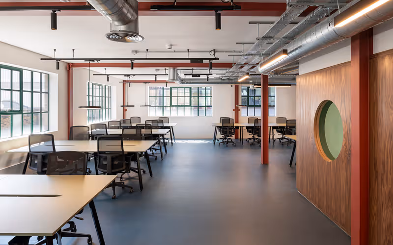 44-46 New Inn Yard, Greater London, 58 DESKS 44-46 New Inn Yard, Greater London image 1