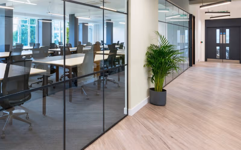 69-77 Paul Street, Greater London, 12 DESKS 69-77 Paul Street, Greater London image 1