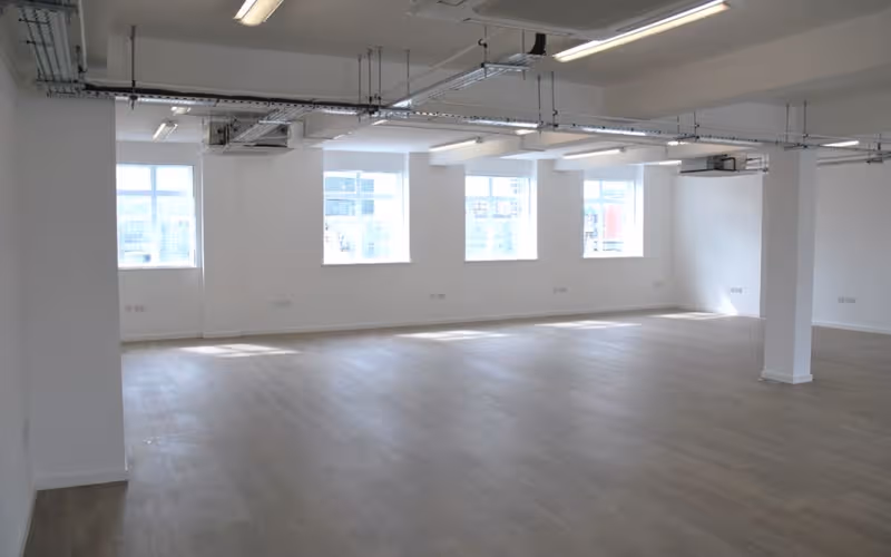 104 Oxford St, London, 28 DESKS 104 Oxford St, London image 1