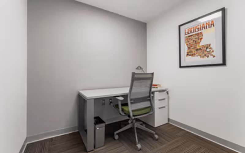 3347 Nicholson Dr, Baton Rouge, 4 DESKS 3347 Nicholson Dr, Baton Rouge image 1