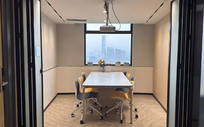 183 Queen's Road East Wanchai, Wan Chai, 5 DESKS 183 Queen's Road East Wanchai, Wan Chai image 1