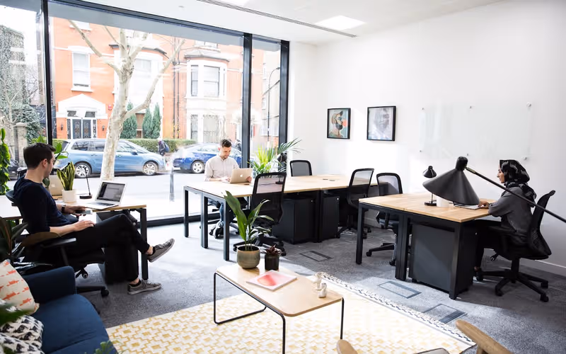 174 Hammersmith Road, Hammersmith, 116 DESKS 174 Hammersmith Road, Hammersmith image 1