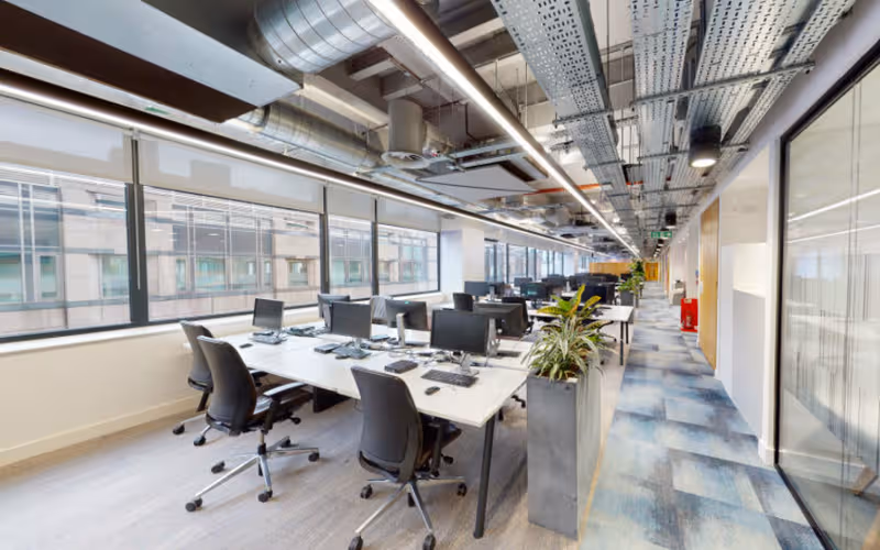44 Moorfields, London image 1