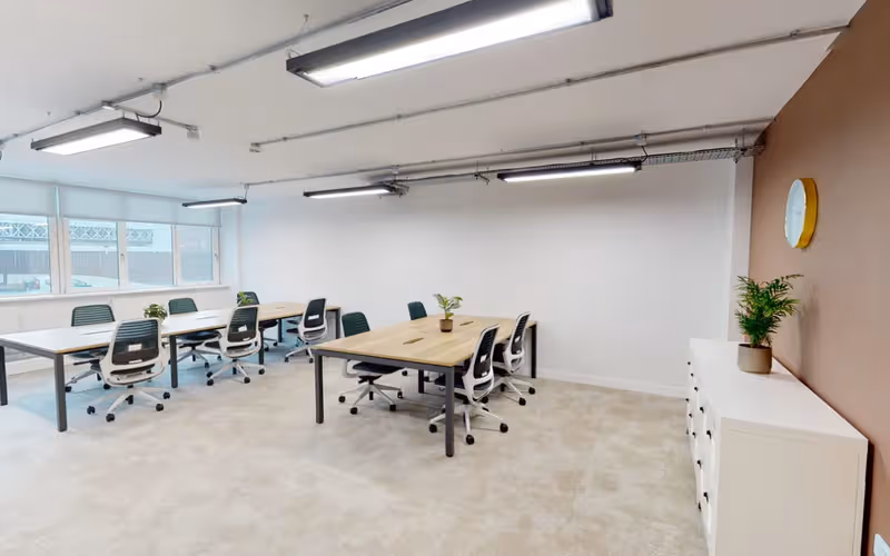 Stamford New Road, Altrincham, 10 DESKS Stamford New Road, Altrincham image 1