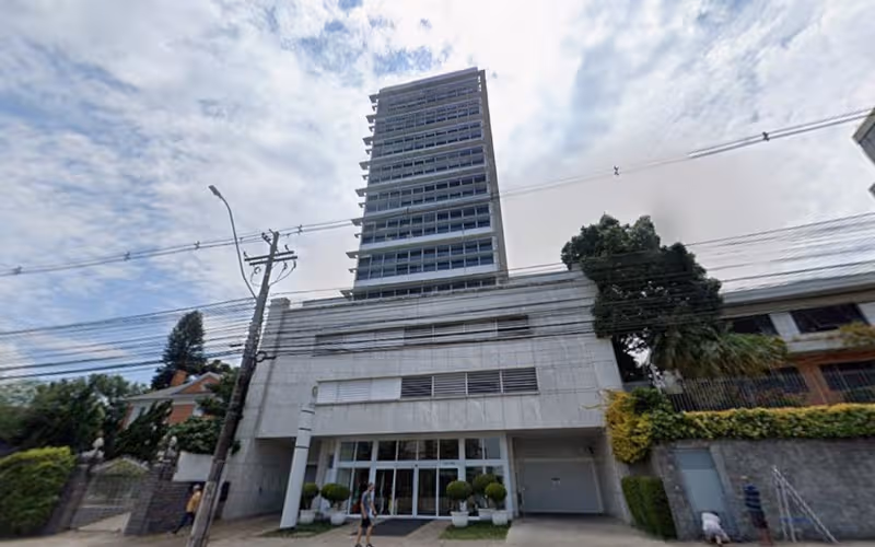 1942 Carlos Gomes Avenida Tres Figueiras, Porto Alegre image 1