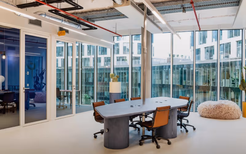 4 Bd Roi Albert Ii, Brussels, 12 DESKS 4 Bd Roi Albert Ii, Brussels image 1