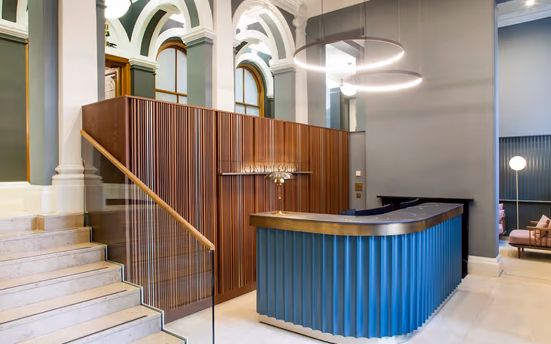 25 Southampton Buildings, Holborn image 1