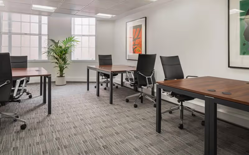 67 Grosvenor St, Mayfair, 18 DESKS 67 Grosvenor St, Mayfair image 1