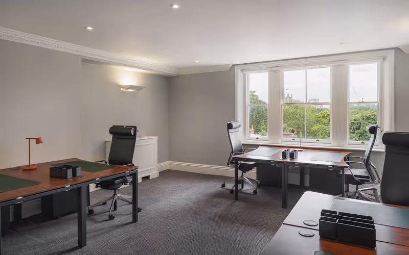 78 Pall Mall, St James's, 16 DESKS 78 Pall Mall, St James's image 1