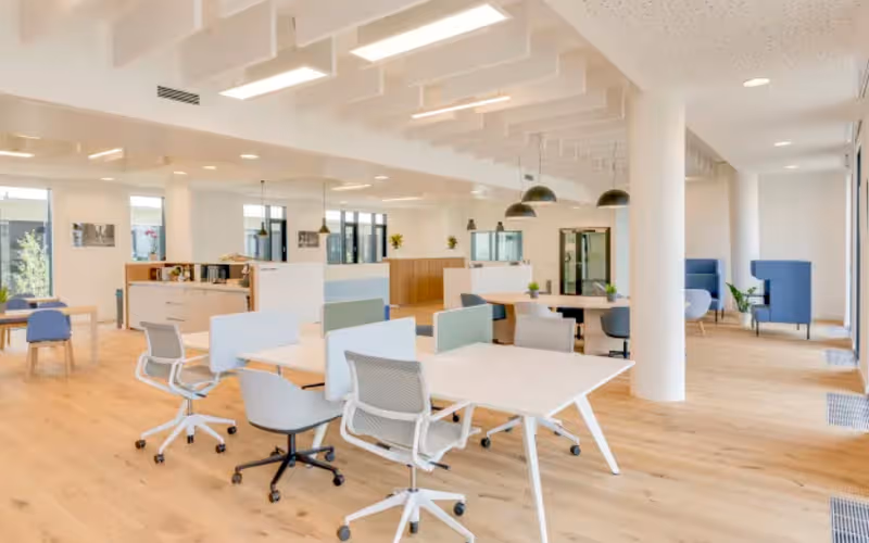 118 N Liberty Street, Jackson, 50 DESKS 118 N Liberty Street, Jackson image 1