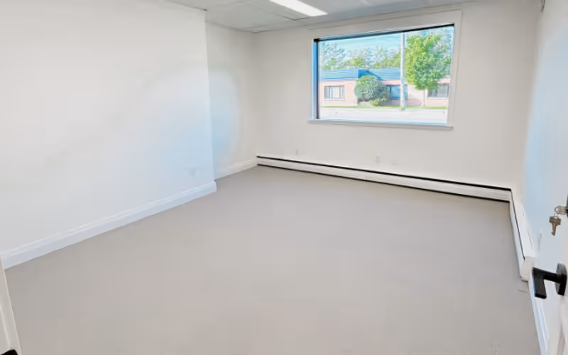 380 Saskatoon Street, London, 12 DESKS 380 Saskatoon Street, London image 1