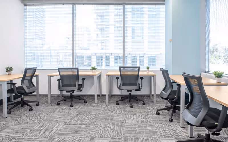 5255 Yonge Street, Toronto, 4 DESKS 5255 Yonge Street, Toronto image 1