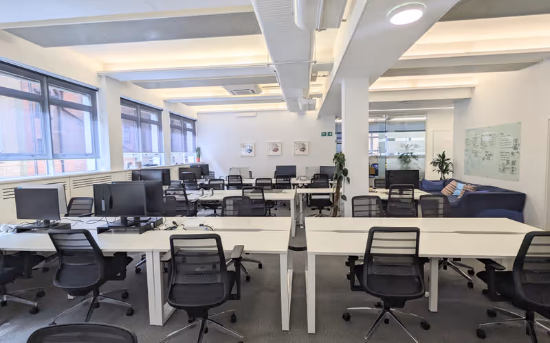 11 Hills Place, Greater London, 48 DESKS 11 Hills Place, Greater London image 1