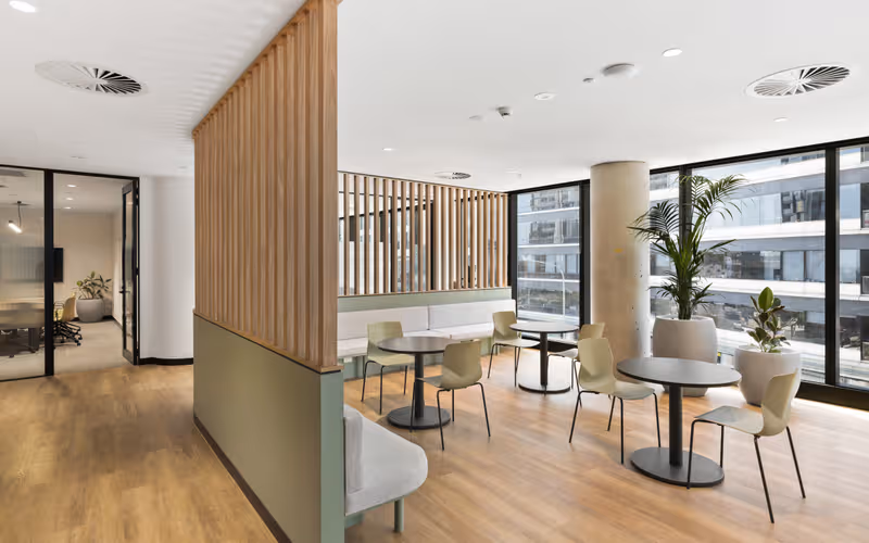 558 Pacific Highway, St Leonards, 7 DESKS 558 Pacific Highway, St Leonards image 1