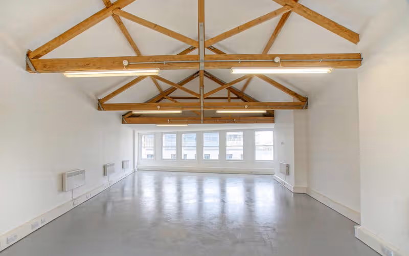 1-5 Clerkenwell Road, Clerkenwell, 12 DESKS 1-5 Clerkenwell Road, Clerkenwell image 1
