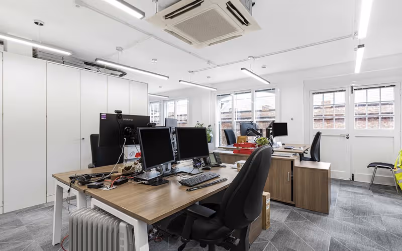 15 Northburgh Street, Clerkenwell, 32 DESKS 15 Northburgh Street, Clerkenwell image 1