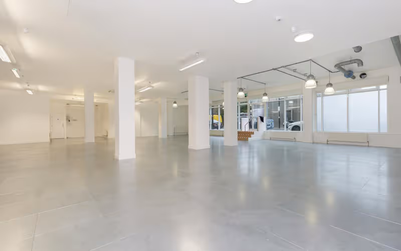 144 Central St, London, 48 DESKS 144 Central St, London image 1