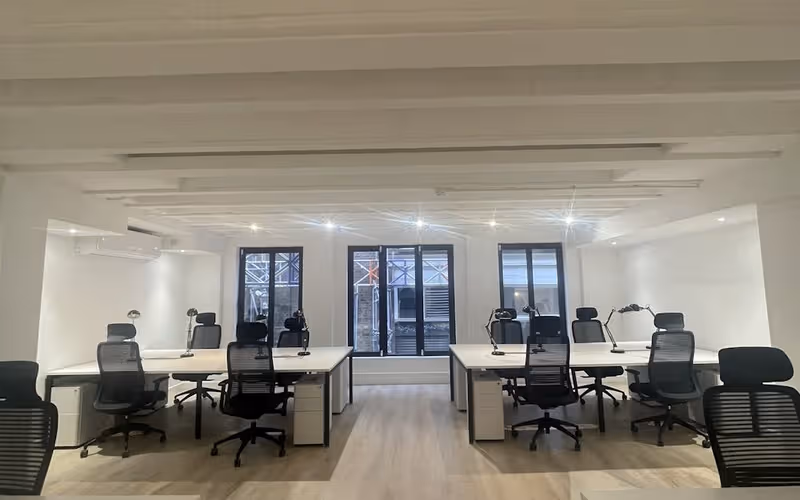 8 Golden Square, Soho image 1