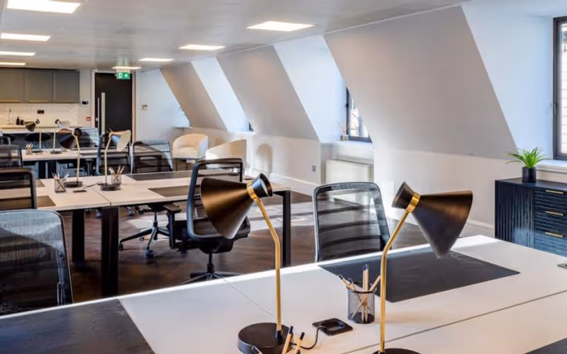 28 Threadneedle Street, London, 24 DESKS 28 Threadneedle Street, London image 1