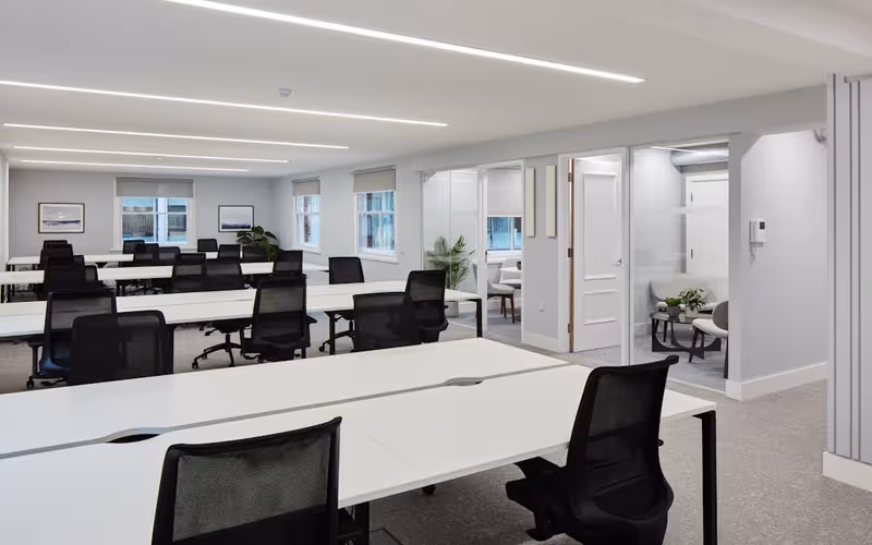 25 Buckingham Palace Road, London image 1