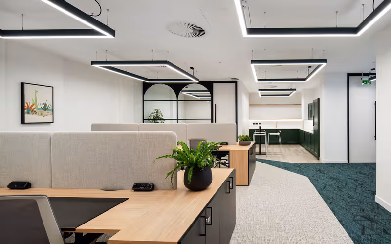 10 Whitfield St, London image 1