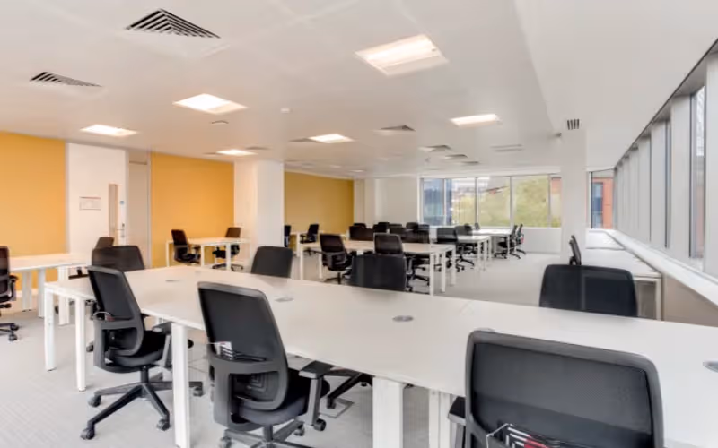6 Waterloo Place, Edinburgh, 50 DESKS 6 Waterloo Place, Edinburgh image 1