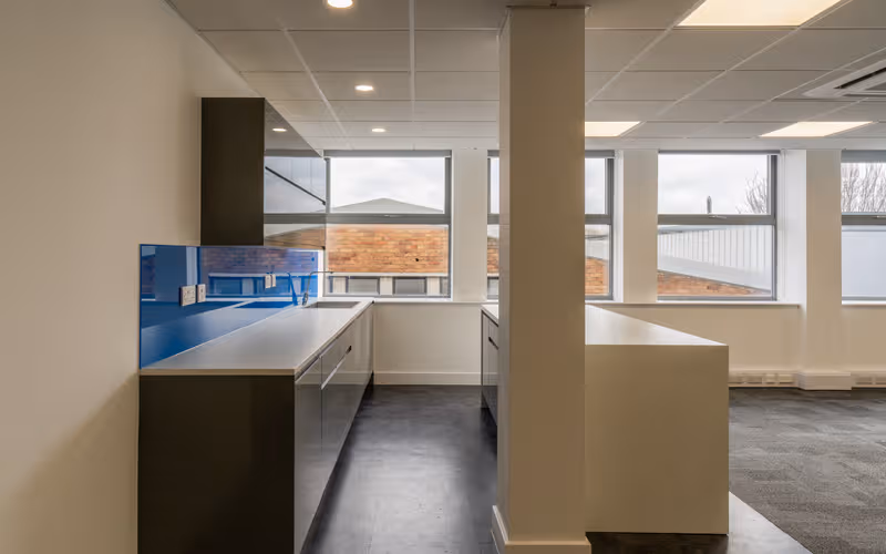 Bond Avenue, Bletchley, 20 DESKS Bond Avenue, Bletchley image 1