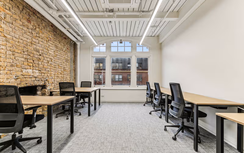 4 Queens Road, London, 26 DESKS 4 Queens Road, London image 1