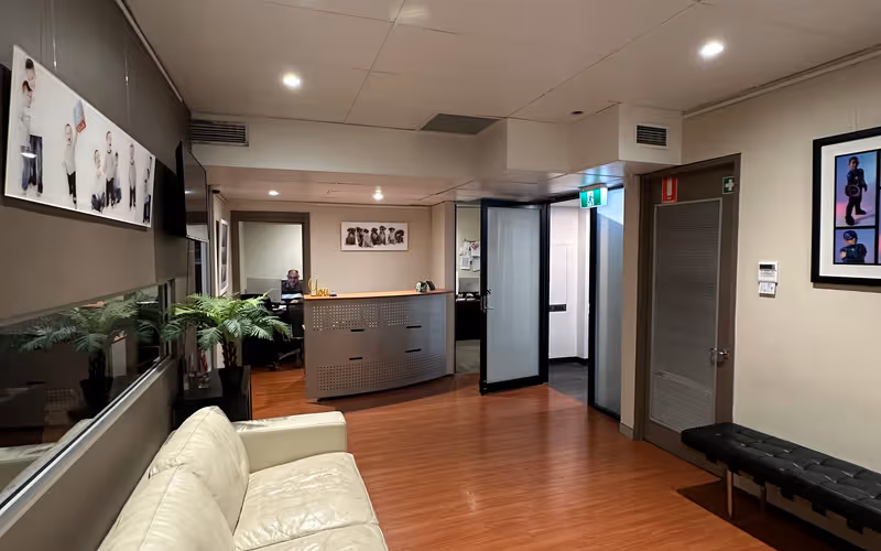208 Victoria Road, Drummoyne, 4 DESKS 208 Victoria Road, Drummoyne image 1