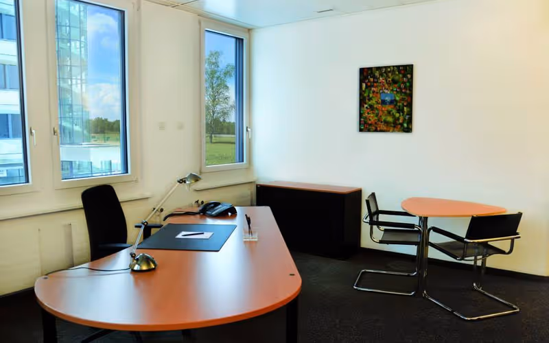 2 Av De Gratta-paille, Lausanne, 5 DESKS 2 Av De Gratta-paille, Lausanne image 1