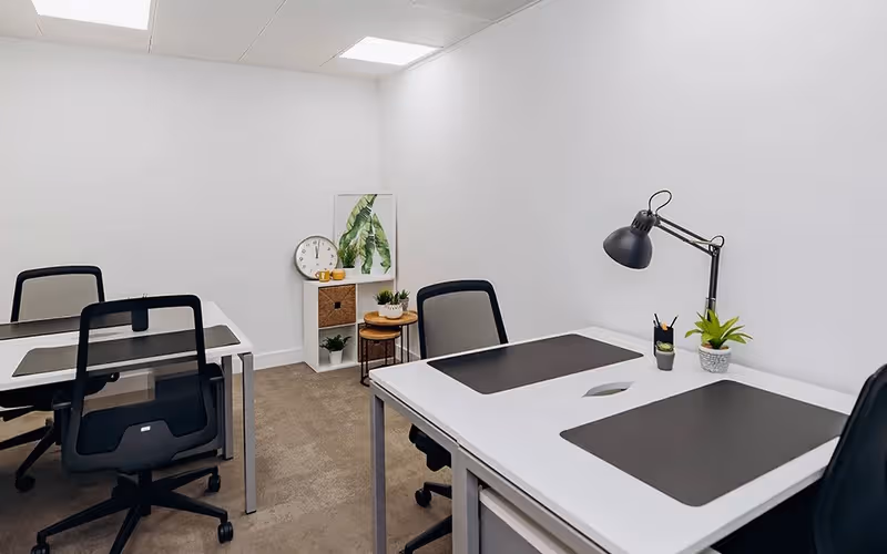9 George Square, Glasgow, 24 DESKS 9 George Square, Glasgow image 1