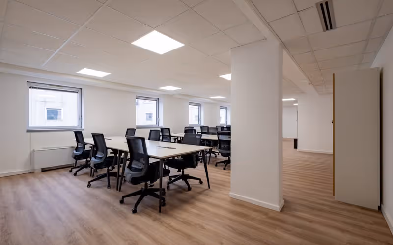 47 Rue Maurice Flandin, Lyon, 24 DESKS 47 Rue Maurice Flandin, Lyon image 1
