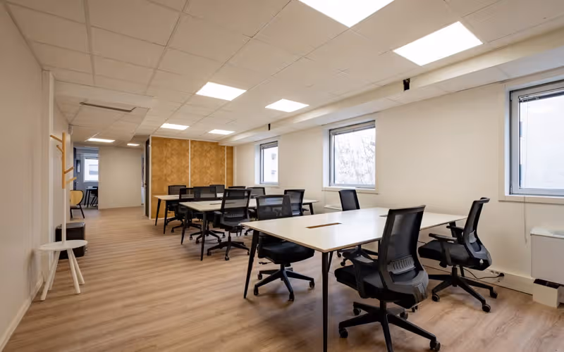 47 Rue Maurice Flandin, Lyon, 50 DESKS 47 Rue Maurice Flandin, Lyon image 1